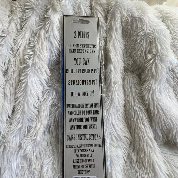 Three Pack Blue Tipped hair extensions - Picture 3 of 3